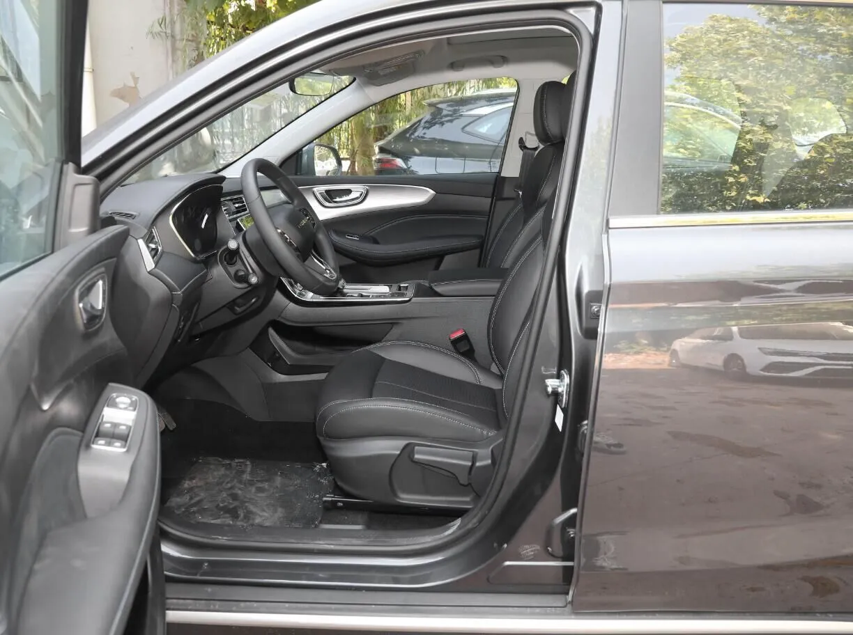 Roewe RX5 PLUS 330TGI Automatic lead tide Zhihui edition VIN 2023 SUV Fuel car 1.5T 181HP L4 VI left Hand-drive — image 5
