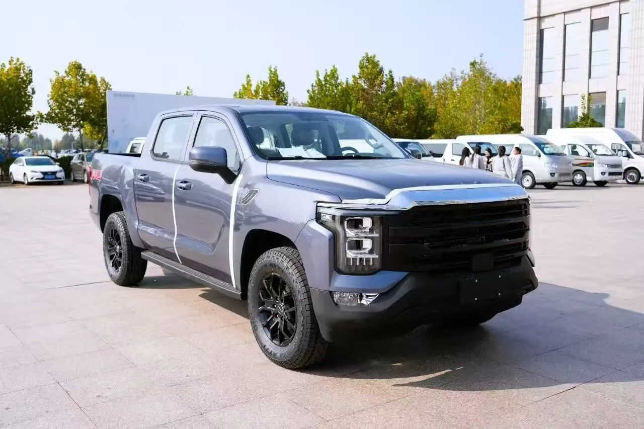Hot Sale Tunland G7 Right Rudder 2WD Pickup with Diesel Automatic Transmission