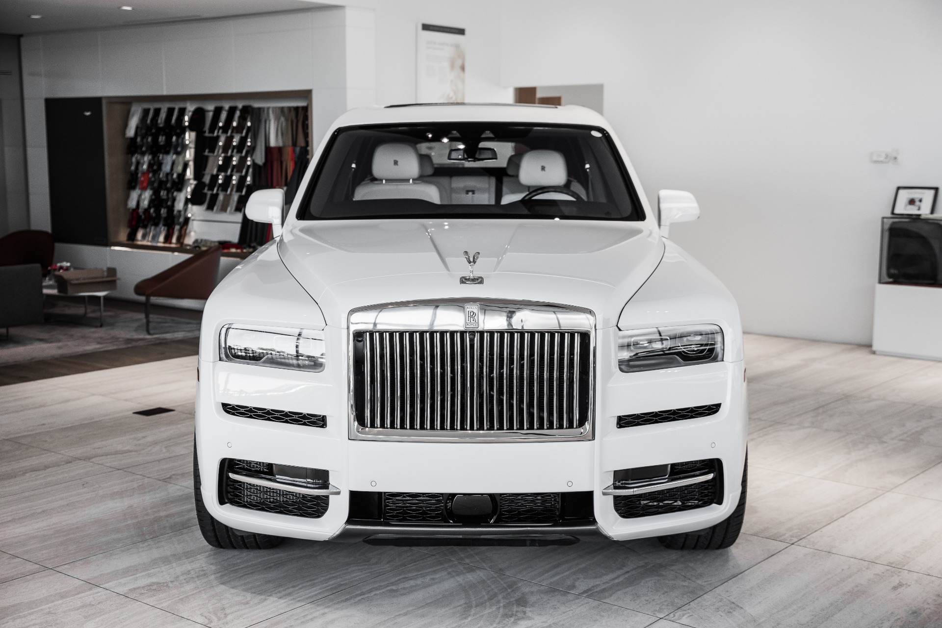 Rolls-Royce Cullinan Luxury SUV