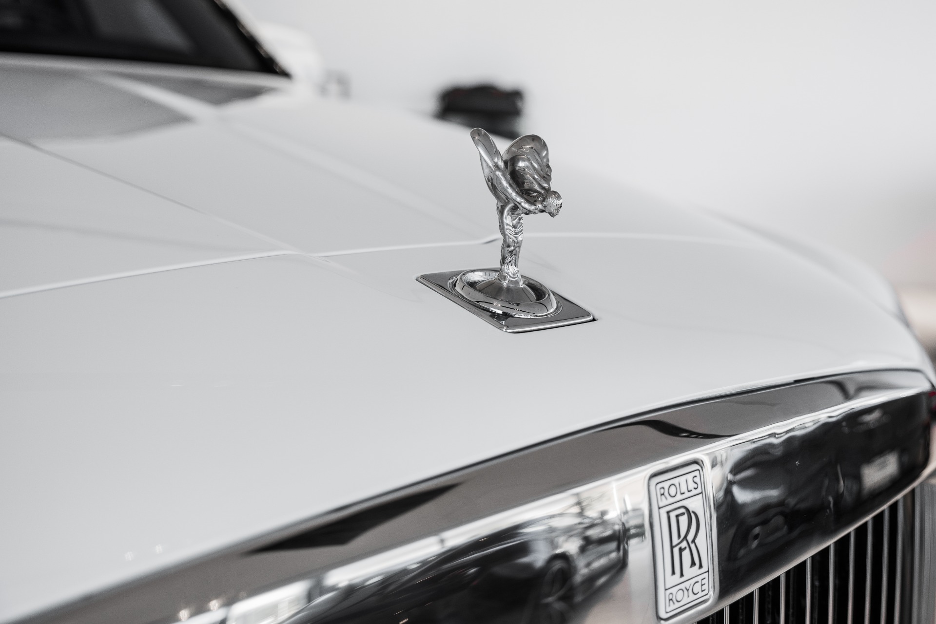 Rolls-Royce Cullinan Luxury SUV — image 2
