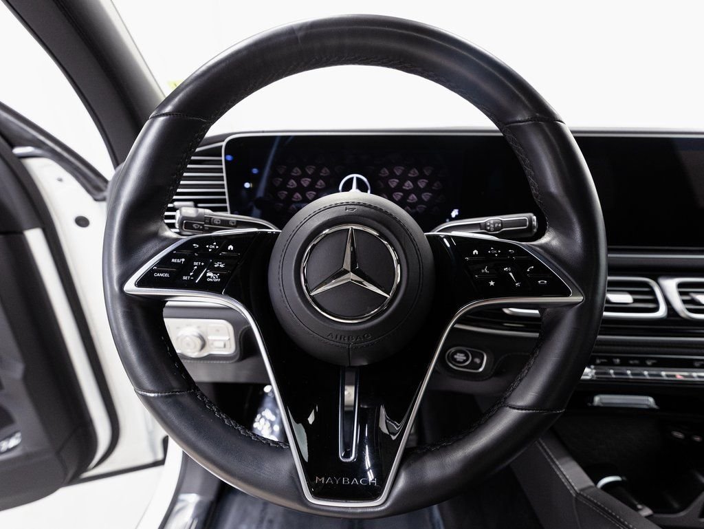 Mercedes-Benz Maybach GLS 600 — image 3