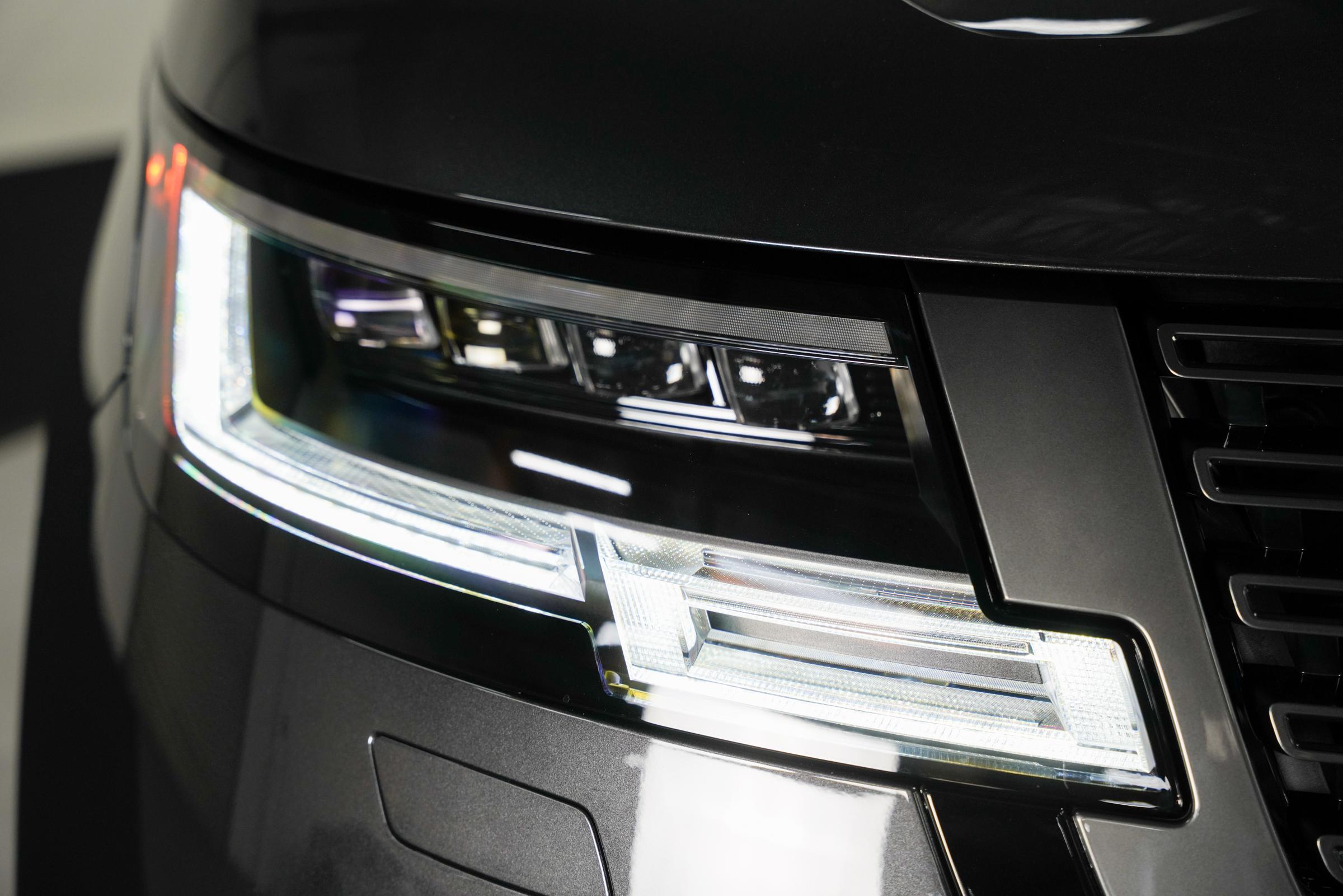 Range Rover Autobiography Luxury SUV Thumbnail 6