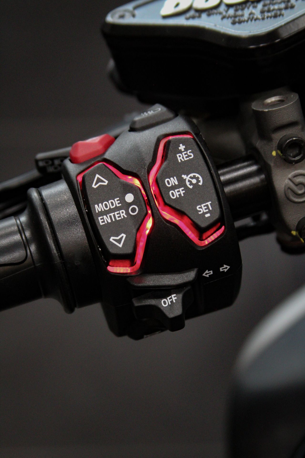 Ducati XDiavel S 2024 Luxury Power Cruiser Thumbnail 8