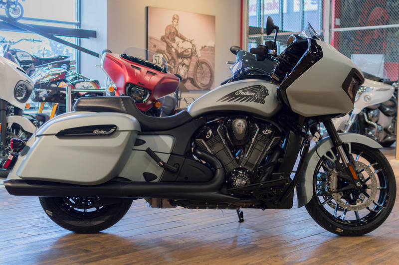 2025 Indian Challenger Dark Horse Frost Silver