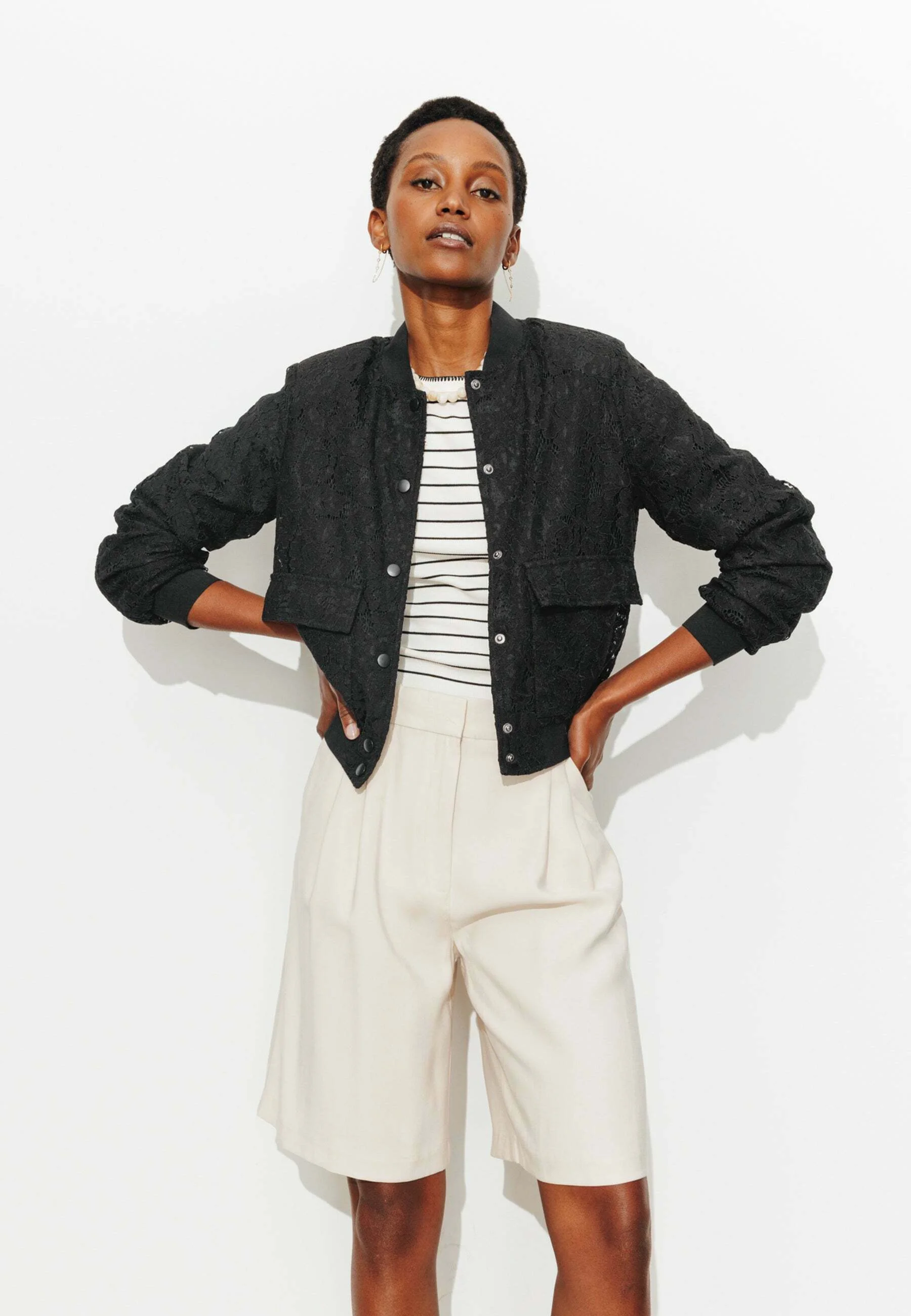 BLOUSON BOMBER EN DENTELLE - Bomber Jacket - marron