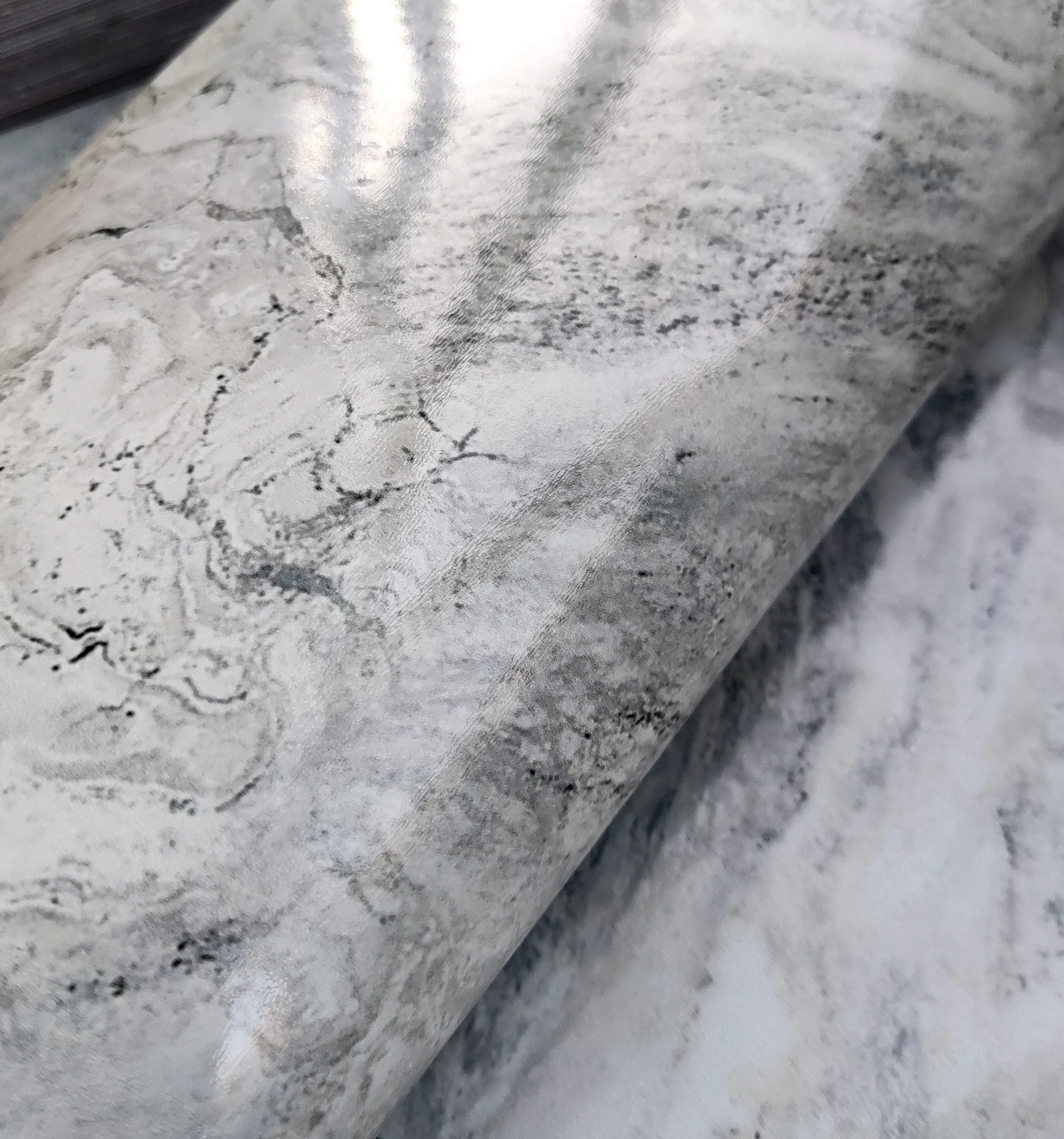 Self-Adhesive Marble Look Ceramic Floor Tiles, 5pcs | Waterproof & Wear-Resistant Flooring for DIY Home Decor — image 3