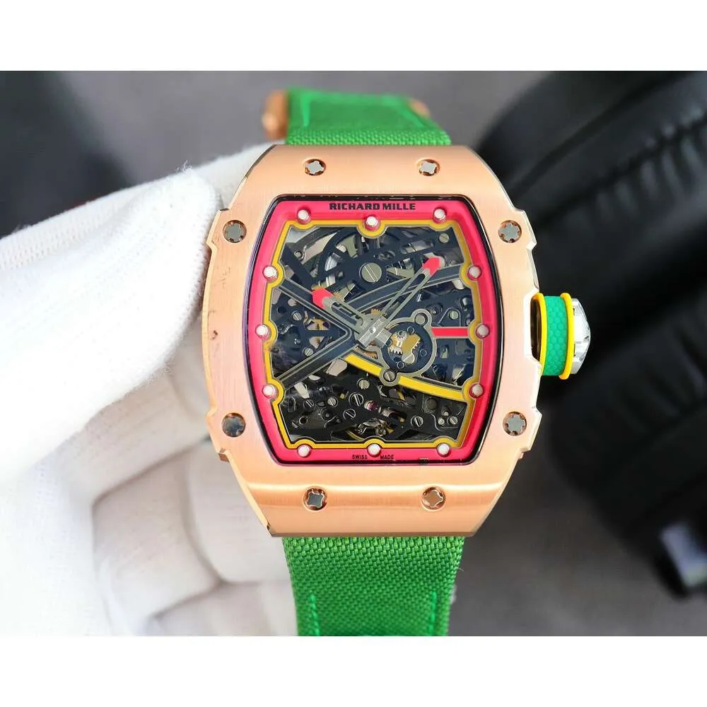 Fashionable Classic Mechanical Watch with Sapphire Crystal Dial Waterproof Automatic Movement